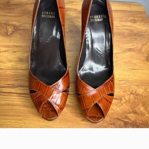 Stuart Weitzman Croc Embossed Peep Toe Platform Heels Tan Cognac Pumps Size 8.5